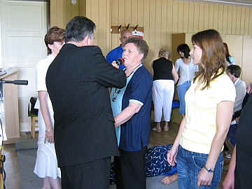 090627evang4.jpg (105273 bytes)