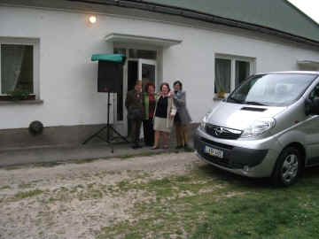 nyim-1.jpg (104495 bytes)